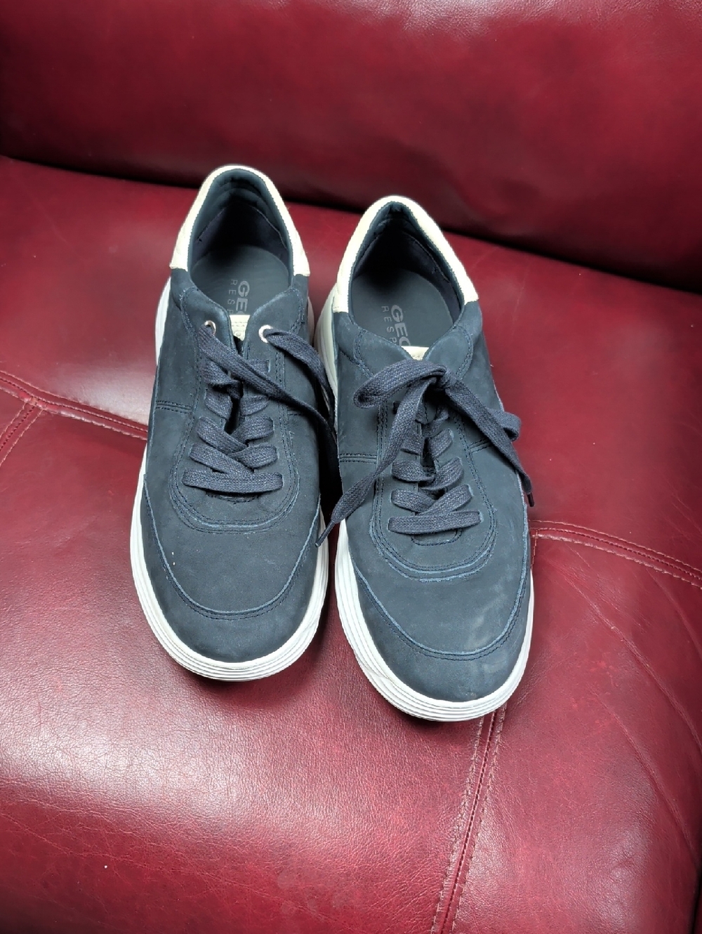 Geox Men's Navy Casual Lace-Up Sneakers Size 10